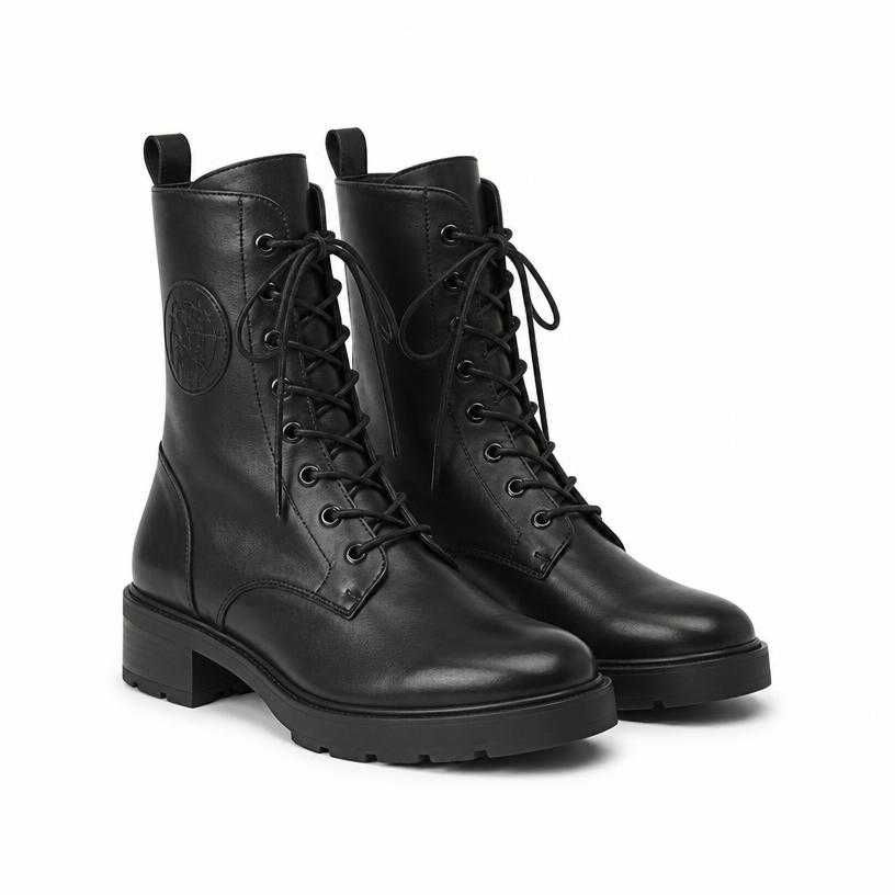 fitted black chunky sole leather lace-up boots